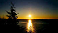 lorneville_sunset.jpg (78531 bytes)
